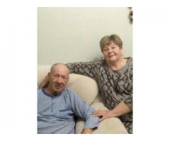 Помічниця по дому літній парі